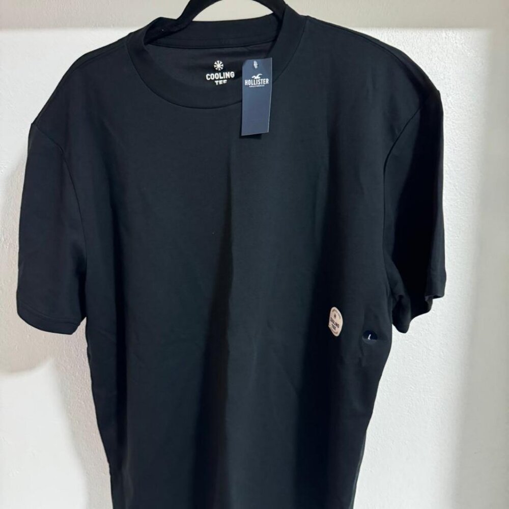 HOLLISTER RELAXED COOLING